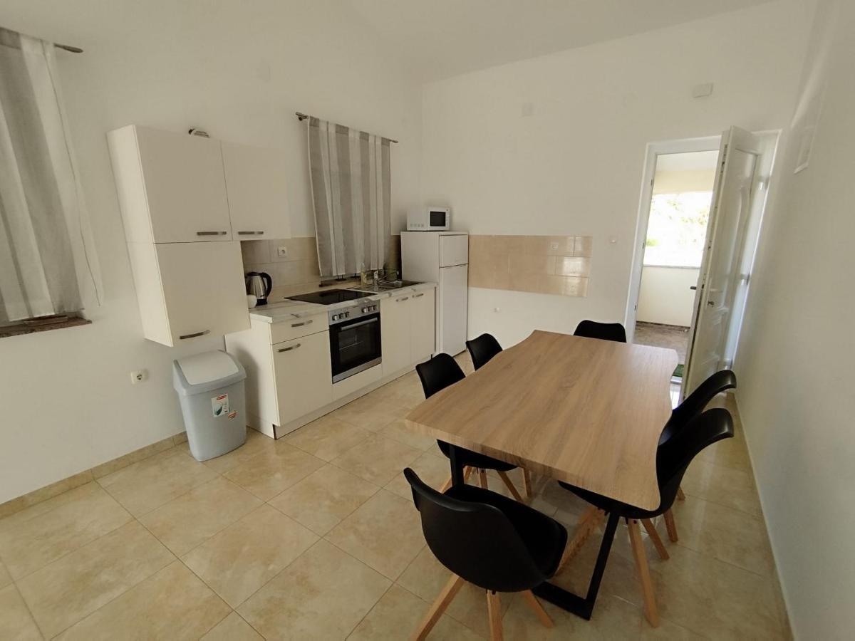 Apartmani Bakran Лопар Экстерьер фото